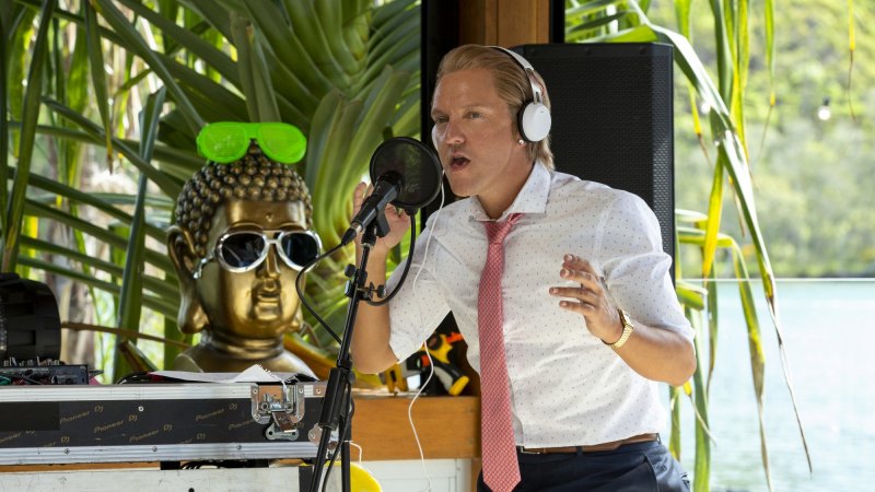 Auto Finance Companies >> Chris Lilley's Lunatics spikes knee-jerk reactions that mask the cleverness of his latest offering Auto Finance Companies >> Chris Lilley's Lunatics spikes knee-jerk reactions that mask the cleverness of his latest offering