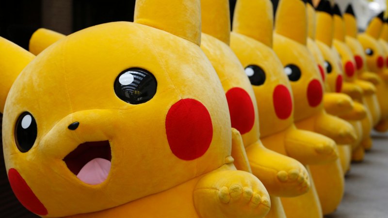 Pikachu plush best sale toy australia