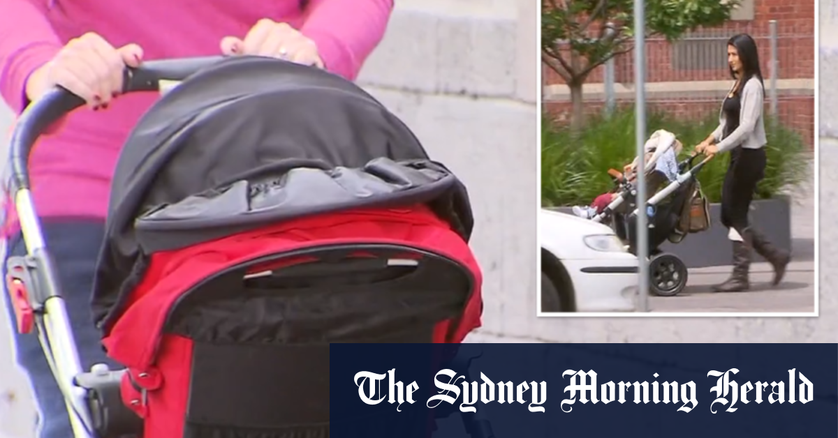 Video Home births could be publicly funded in Queensland