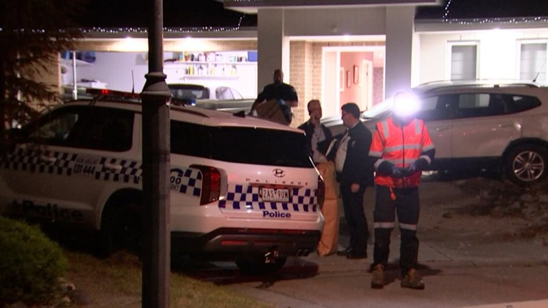 Police car rammed in Melbourne