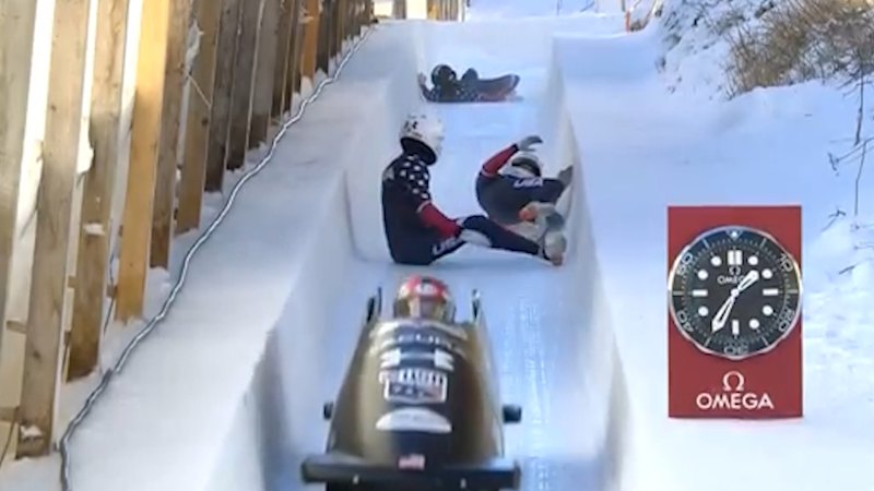 Terrifying scenes as three US bobsleigh teammates lose grip
