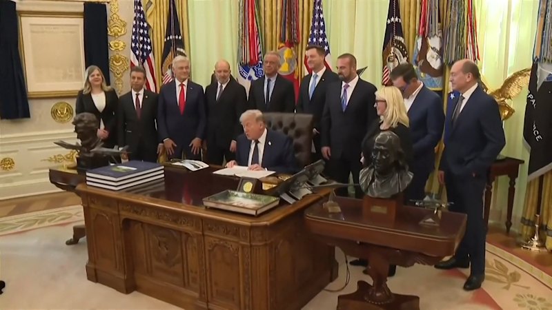 Israel and Lebanon agree to ceasefire extension