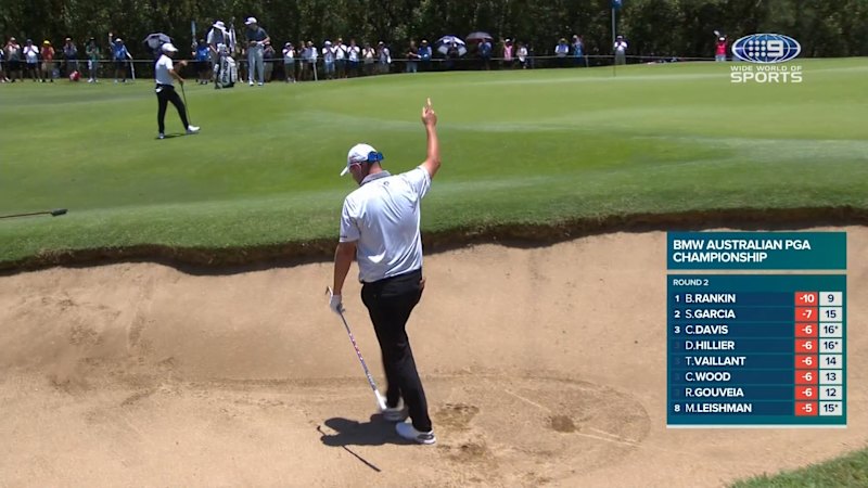 Incredible bunker chip propels Leishman