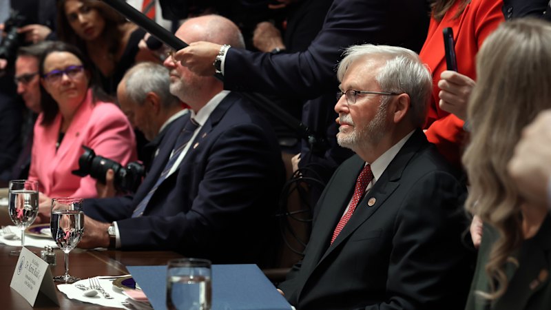 Trump confronts Rudd in awkward exchange