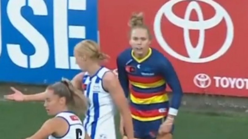 Contentious ump call hurts Crows early