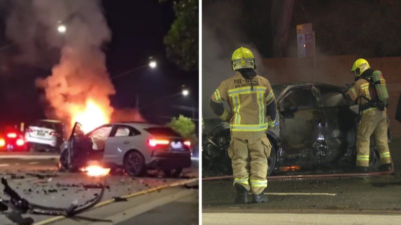 Police search for trio after Sydney car crash