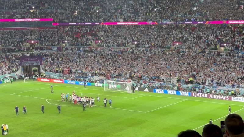 Argentine fans singing at the 2022 FIFA World Cup