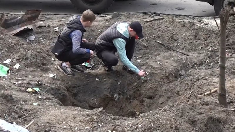 Russian attack on Ukraine leaves at least 17 dead