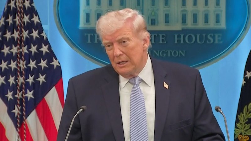 Trump ramps up threats to Iran