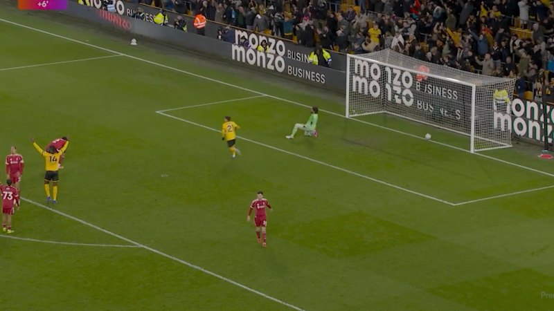 Wolves snatch late upset over Reds