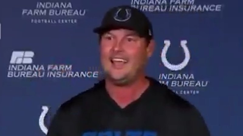 NFL legend leaves reporters in stitches