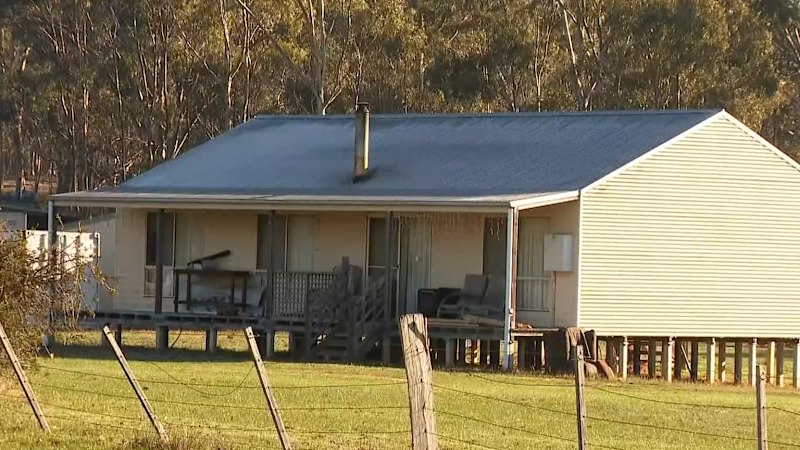 Man killed in siege hid in neighbour's shed for hours before firing shots, police say