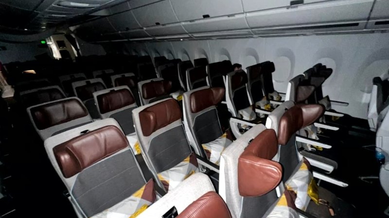 Flights arrive in Sydney from Middle East with hundreds of empty seats