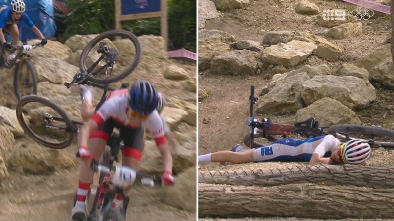 Nasty crash in women’s cross-country mountain bike race