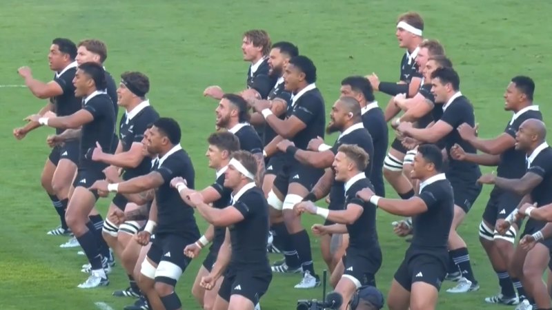 South Africa drown out All Blacks haka