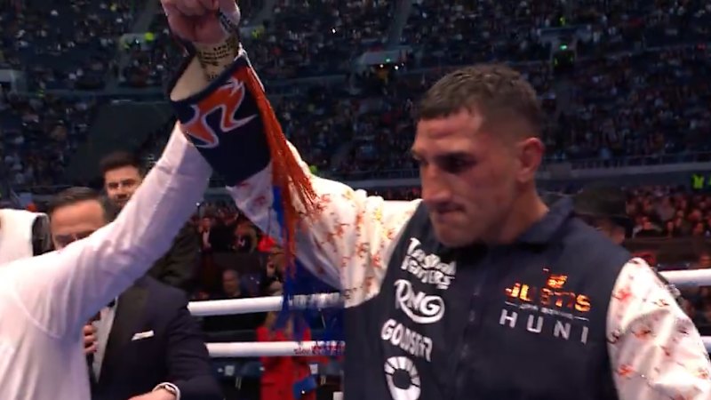 Huni wins return fight in London