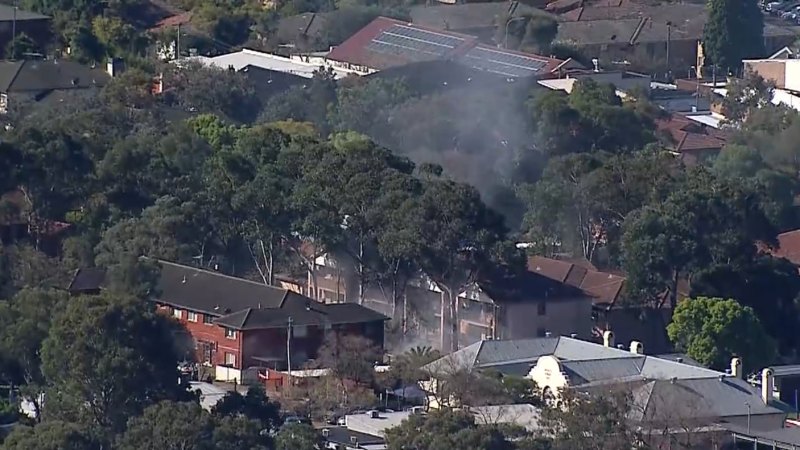 Sydney school evacuated after nearby fire