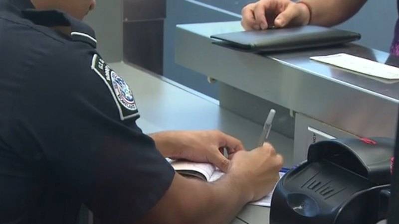 US plans to ask overseas visitors for social media history