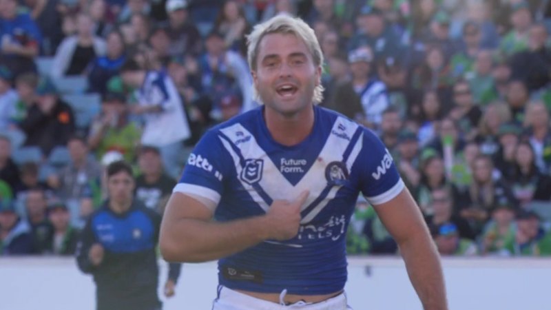 Salmon reignites Ricky feud