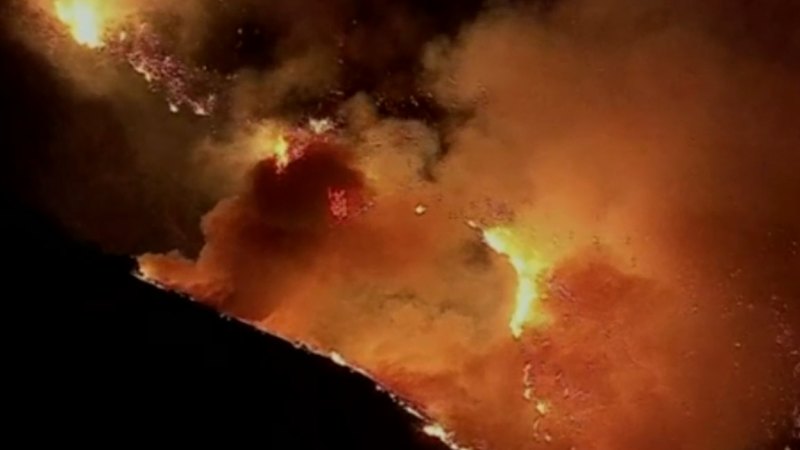 Fears of another horror day of California wildfires
