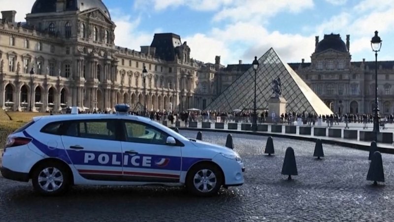 French police arrest men over Louvre art heist