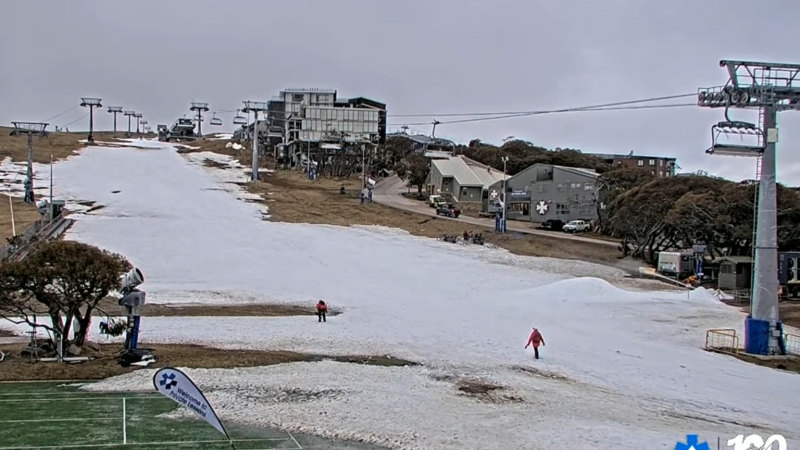 Mount Buller closes ski season a month early