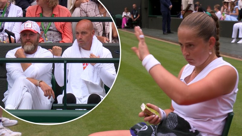 Ostapenko banishes coach after serve broken