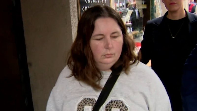Mother's Day messages from mushroom cook to alleged victim shown to court