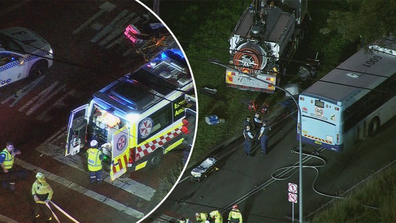 Multiple people injured in crash between bus and truck in Sydney's west