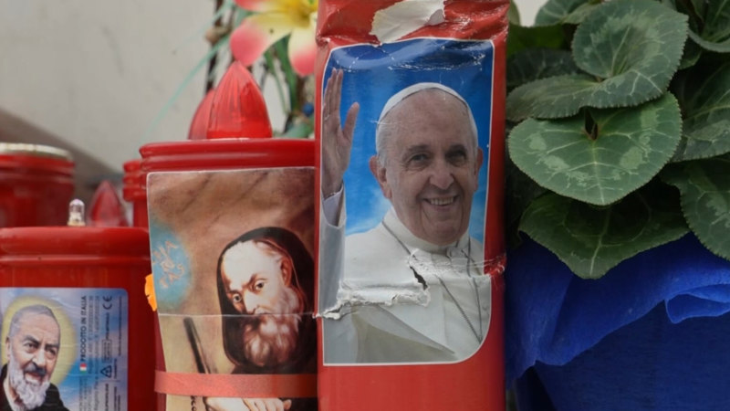Vatican confirms Pope Francis has pneumonia