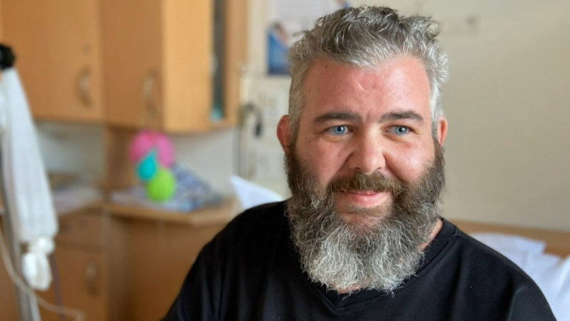 Musician Courtney Murphy diagnosed with advanced bowel cancer