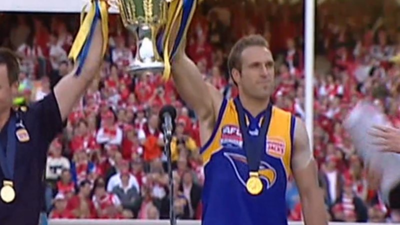 Tributes for ex-AFL player Adam Hunter after shock death