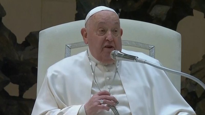 Vatican issues update on Pope Francis' health