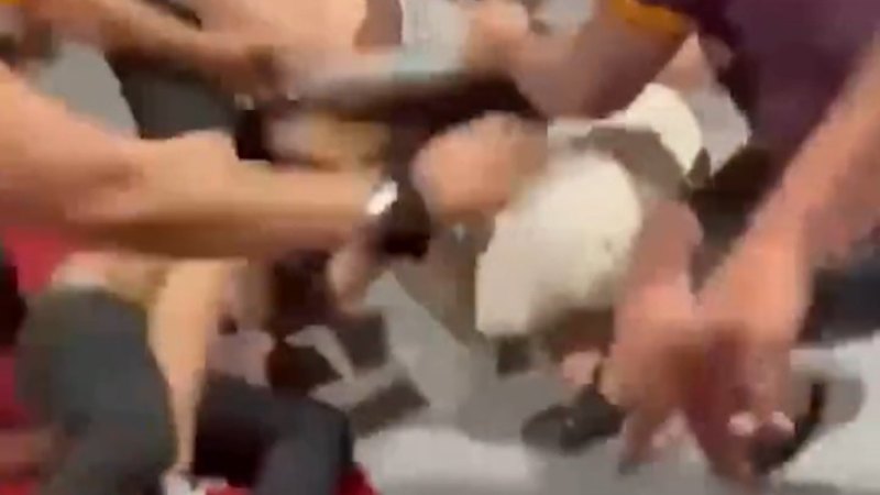 Wild brawl erupts between Broncos and Panthers fans