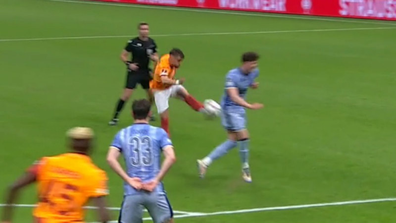 Galatasaray star scores wonder goal