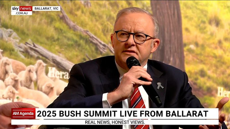 Audience heckle Albanese at Bush Summit