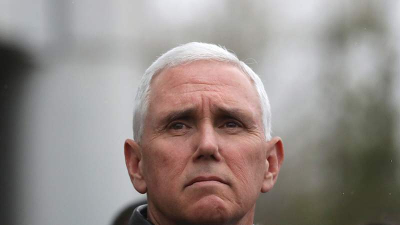 Mike Pence brings wife, children, mini-Cabinet and Secret Service to Sydney