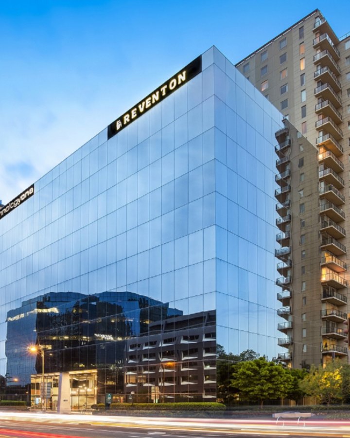 420 St Kilda Road is expected to sell for about $85 million.