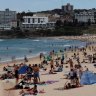 Timelapse of Bondi Beach as the city is set to break 30-degree mark