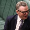 'Disgraceful and scandalous': Christopher Pyne steps up attack on Labor over citizenship