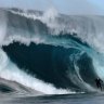 Laura Enever wipes out at Shipsterns, then tames wild waves