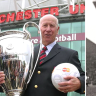 United pay tribute to Bobby Charlton