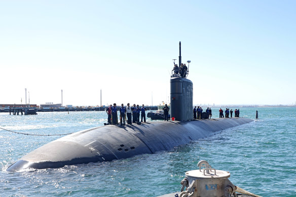 Los Angeles-class submarine USS Annapolis (SSN 760) arriving alongside Diamantina Pier at HMAS Stirling. Australia is a long way from having enough people to crew our planned AUKUS submarines.