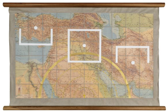 Megan Cope’s Flight or Fight #4 A Golden Arc (Known Object), 2018-19.