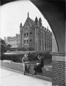 Two students at Sydney University, June 1924.