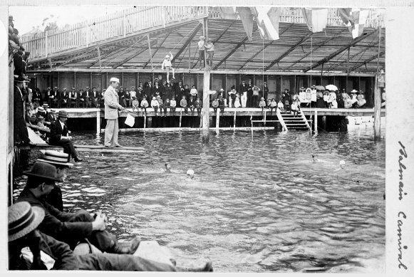 Now, that’s a swimming carnival