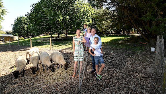 Architect Matthew Dwyer and his family moved from East Malvern to Bendigo in search of a lifestyle change.  Left to right: Kristy, Jack, Lucy, Matthew and Willem.