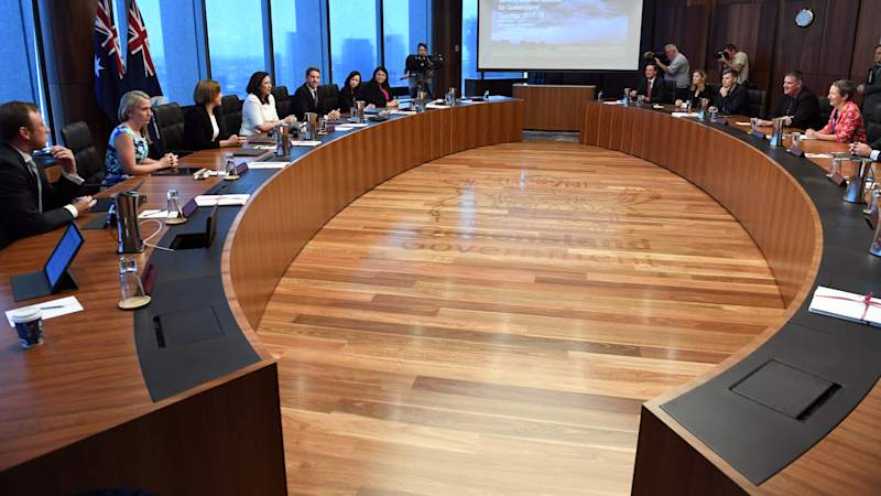 Queensland cabinet sits for first time since poll