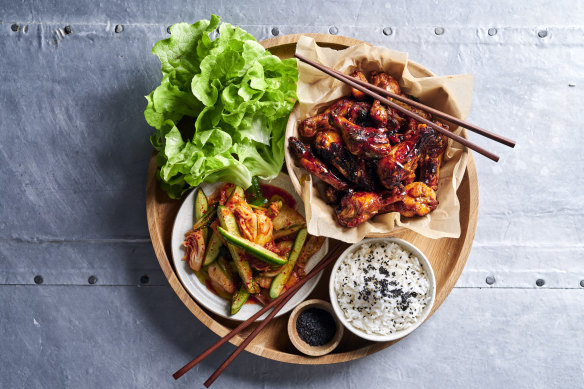 Get hands-on making rice and pickle lettuce parcels to eat with sticky Korean chicken wings. 