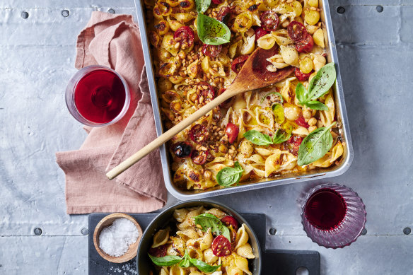 15-minute chickpea pasta with harissa and yoghurt.